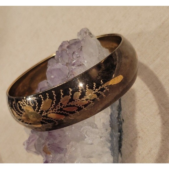 Vintage Blackened Oxidized Etched Floral Design Brass Bangle Bracelet - Picture 2 of 10